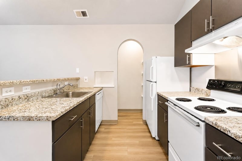 6200 Iliff Ave #G, Denver, CO 80222