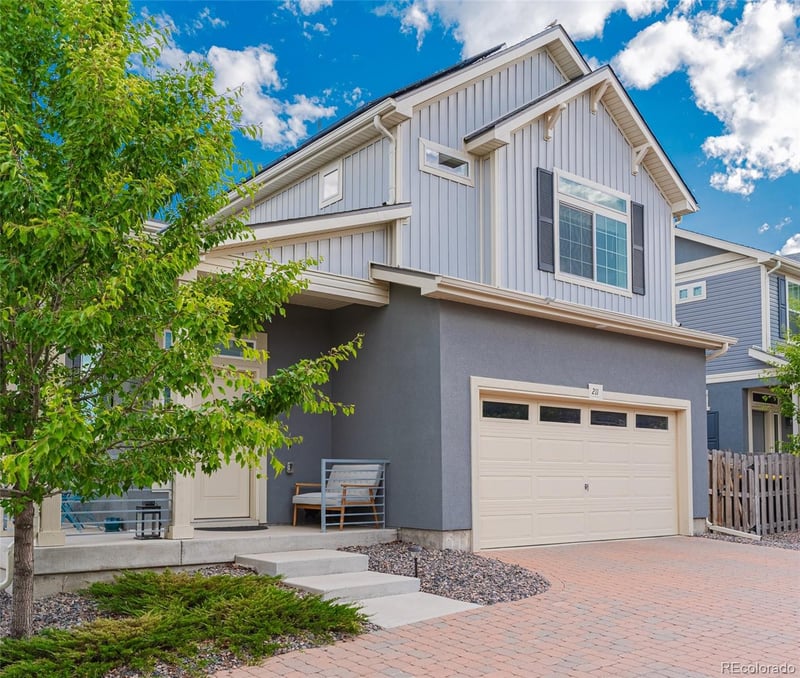 211 Oak Hill St, Aurora, CO 80018
