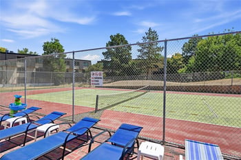 6916 S Broadway, Littleton, CO 80122