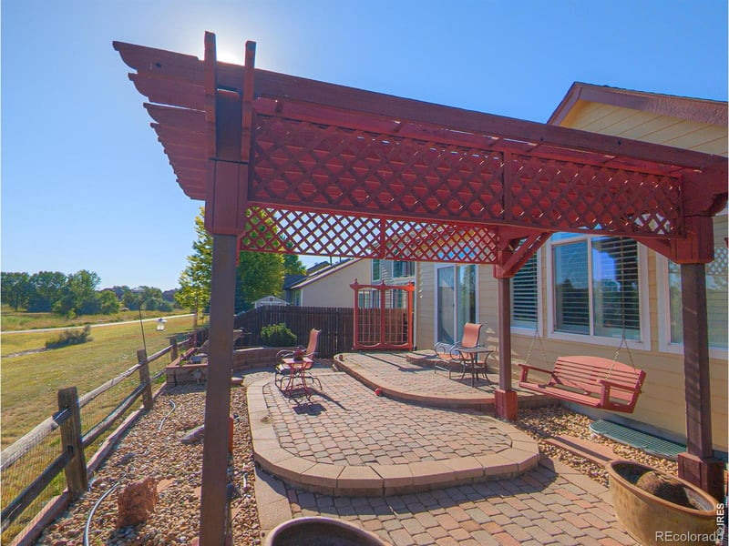 1550 Harlequin Dr, Longmont, CO 80504