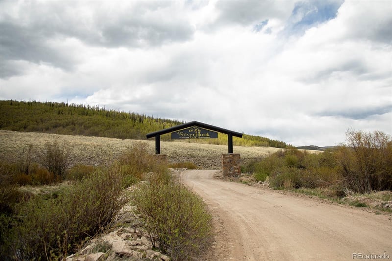 1001 Cr 17 Gunnison Cabin, Lake City, CO 81235