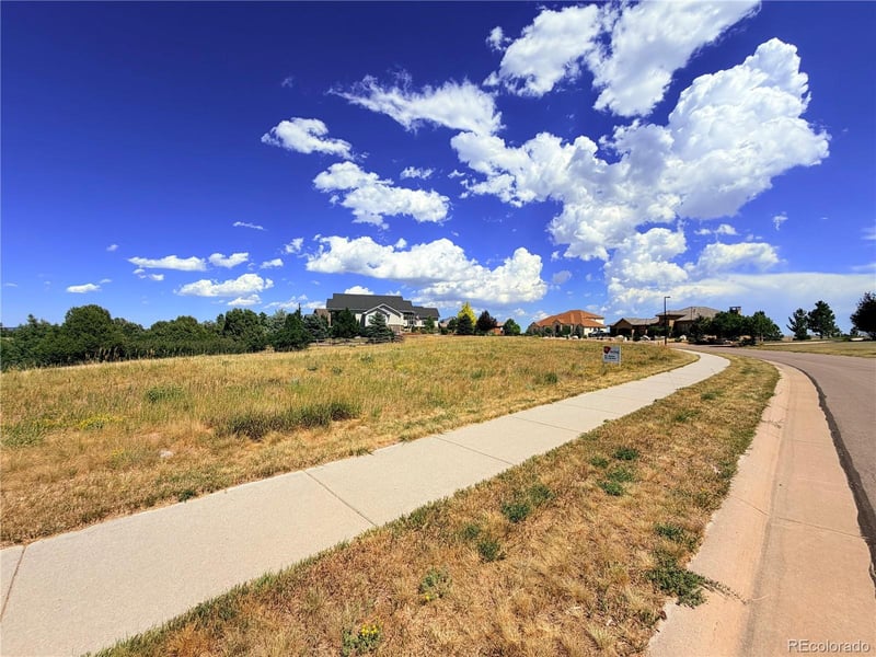 2532 Eastview Dr, Castle Rock, CO 80104