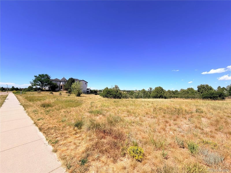 2532 Eastview Dr, Castle Rock, CO 80104