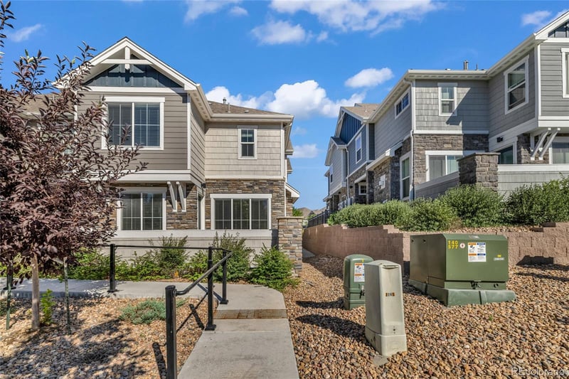 5745 Buchanan Ct #B, Aurora, CO 80016