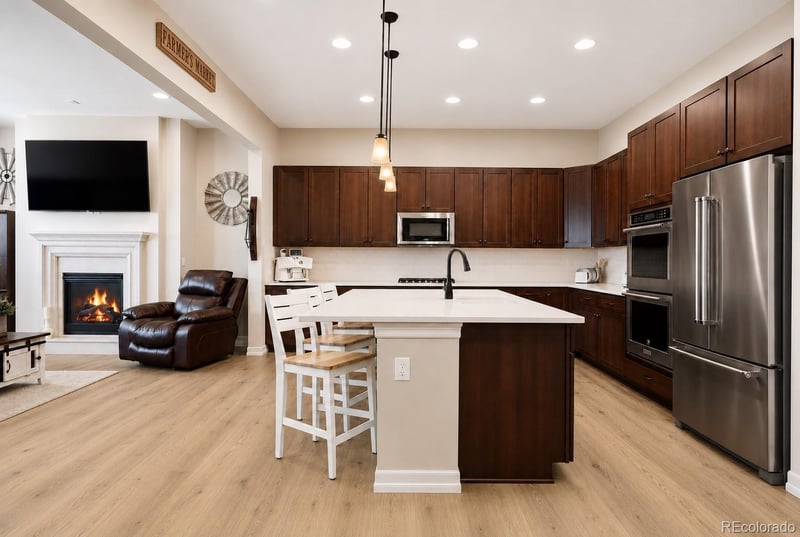 8641 De Gaulle Ct, Aurora, CO 80016