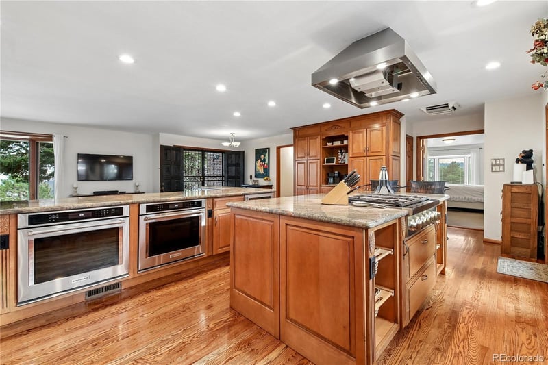 239 Dekker Dr, Golden, CO 80401