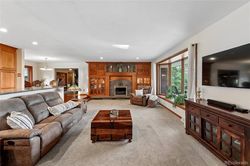 239 Dekker Dr, Golden, CO 80401