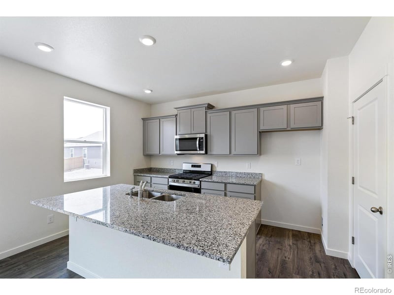 7342 27th St, Greeley, CO 80634