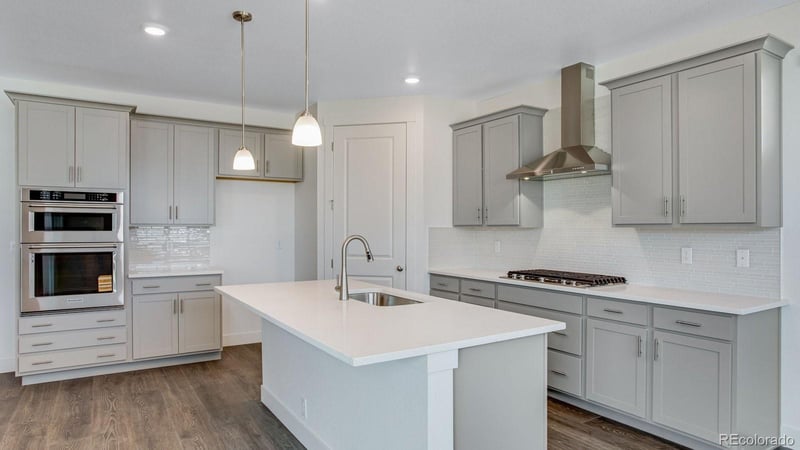 1482 Westport Ave, Berthoud, CO 80513