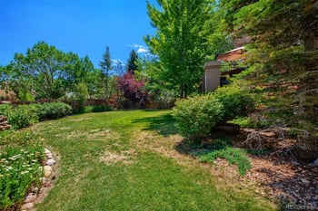 9410 S Silent Hills Dr, Lone Tree, CO 80124