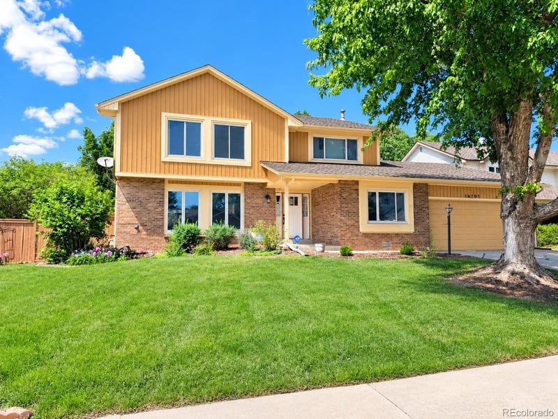 16707 Crestline Ln, Aurora, CO 80015
