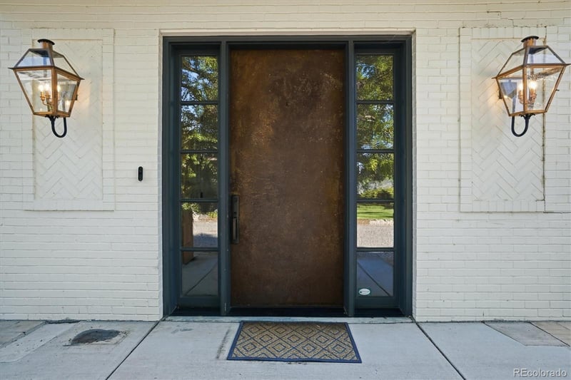 5001 Bow Mar Dr, Littleton, CO 80123