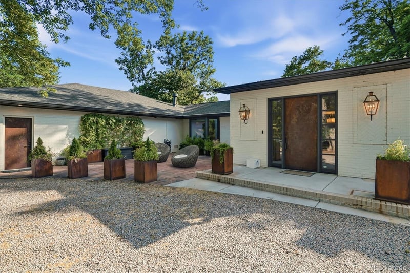 5001 Bow Mar Dr, Littleton, CO 80123