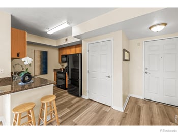 1623 Saint Paul St #405, Denver, CO 80206