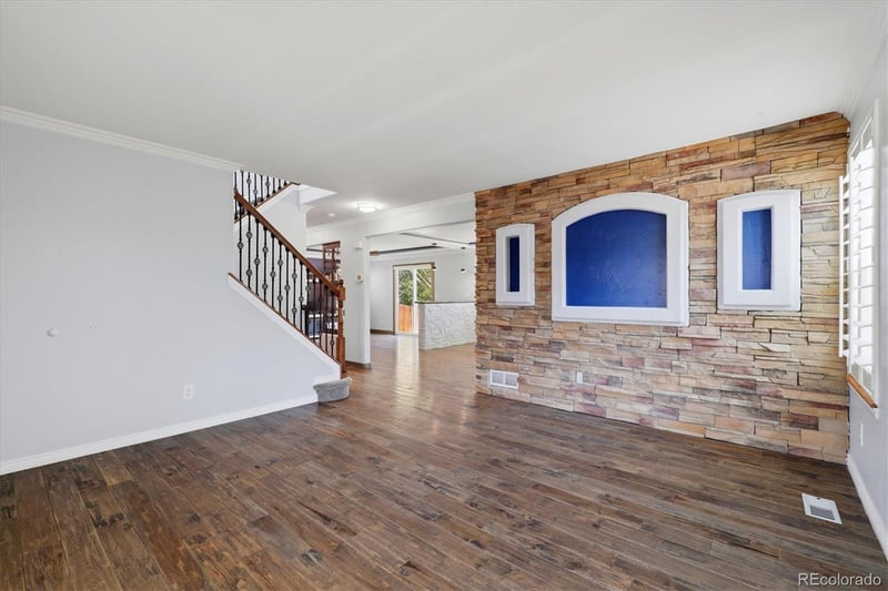 1345 E 96th Pl, Thornton, CO 80229