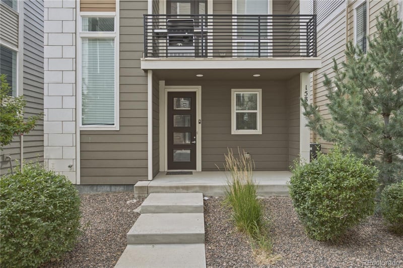 15801 E Broncos Pl, Englewood, CO 80112