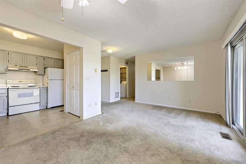 1383 W 88th Ave #302, Thornton, CO 80260