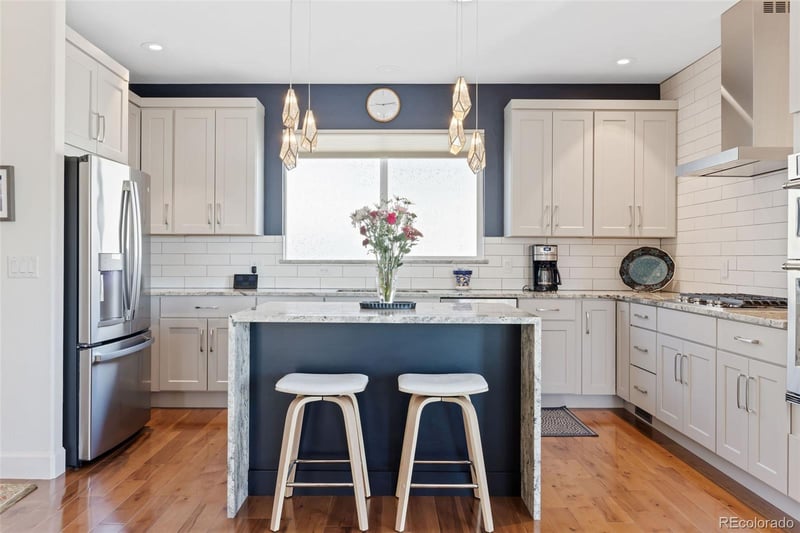 5319 W Hoover Dr, Littleton, CO 80123