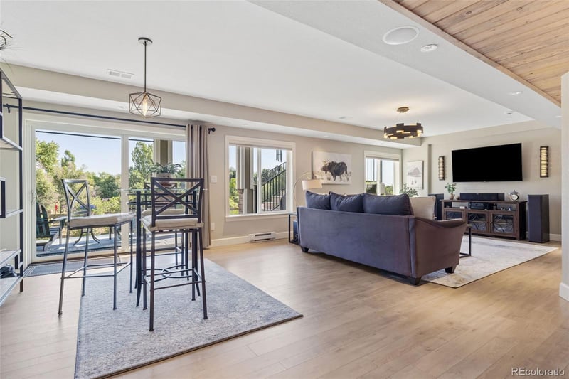 5319 W Hoover Dr, Littleton, CO 80123