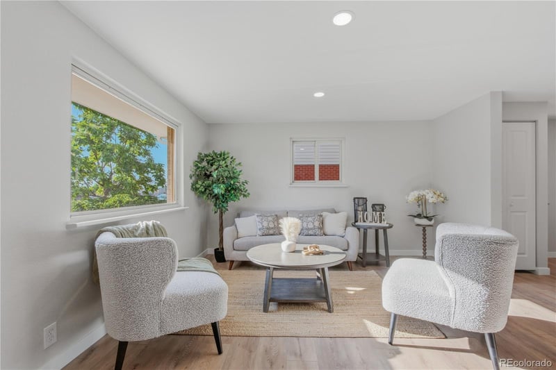 6910 Jasmine St, Commerce City, CO 80022