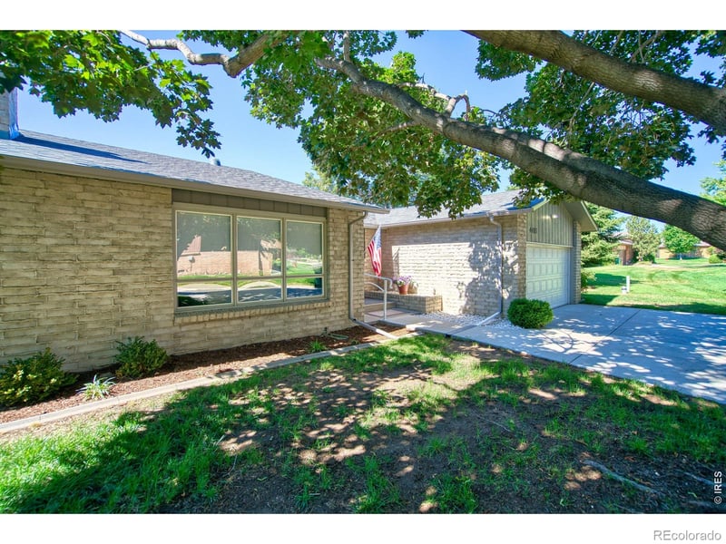 4483 Pioneer Dr, Greeley, CO 80634