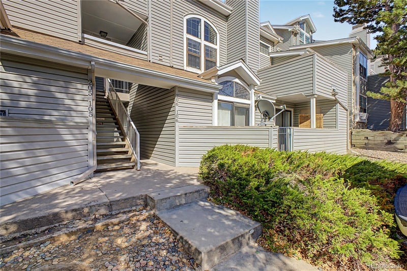 942 Walden St #106, Aurora, CO 80017