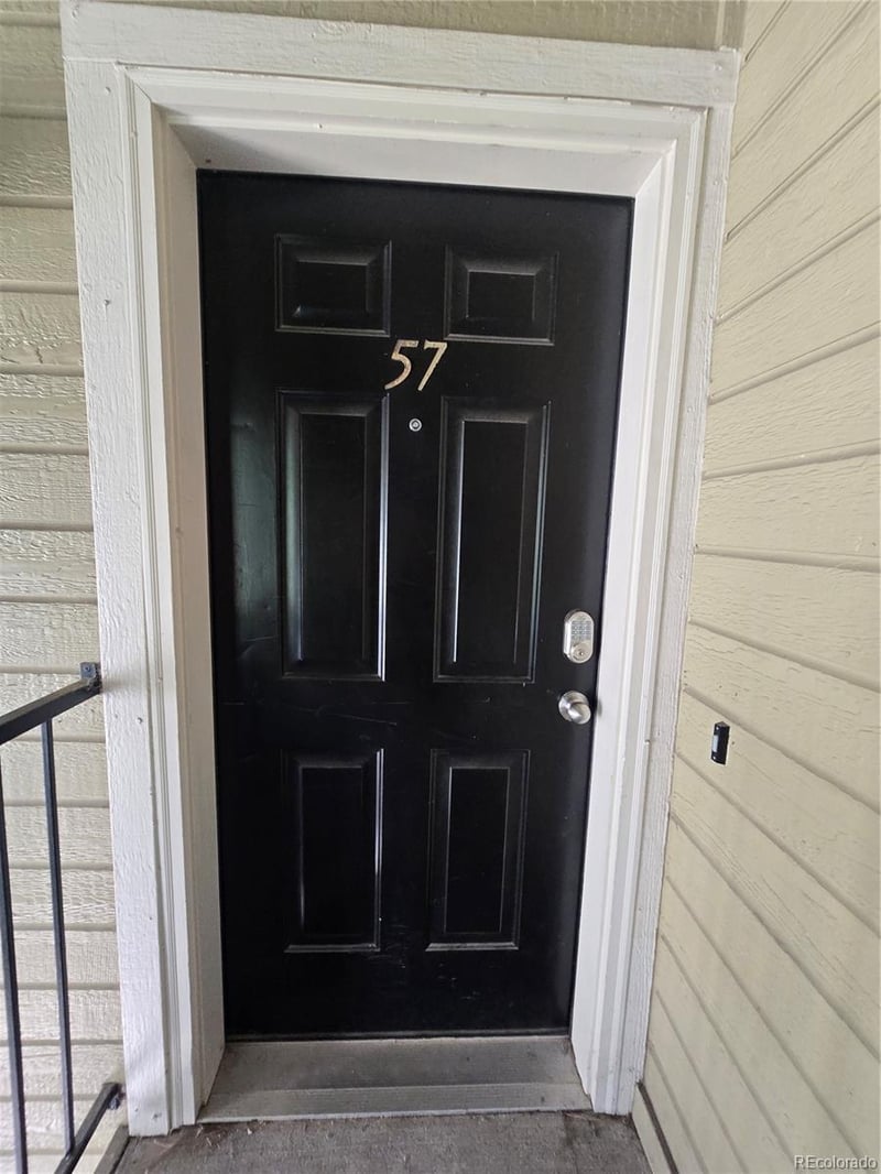 8422 Upham Way #G57, Littleton, CO 80128