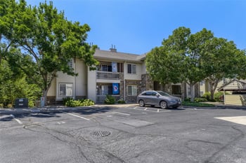 10341 W Girton Dr #202, Denver, CO 80227