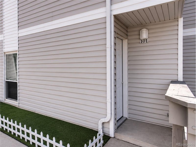 11107 Alameda Ave #101, Aurora, CO 80012