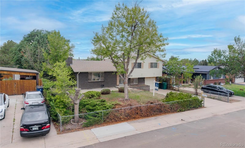 1259 Dearborn St, Aurora, CO 80011