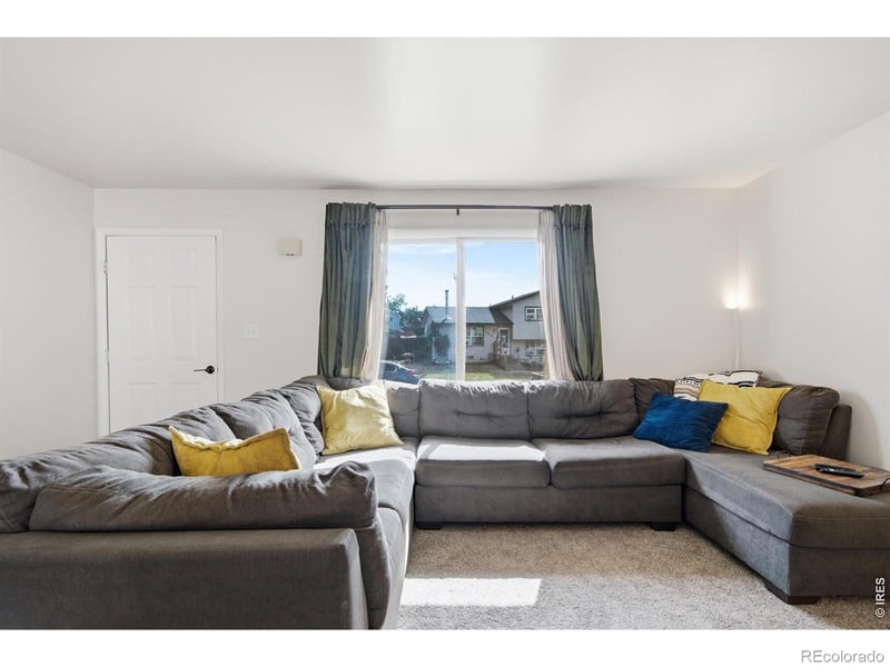 8204 Taylor Ct, Fort Collins, CO 80528