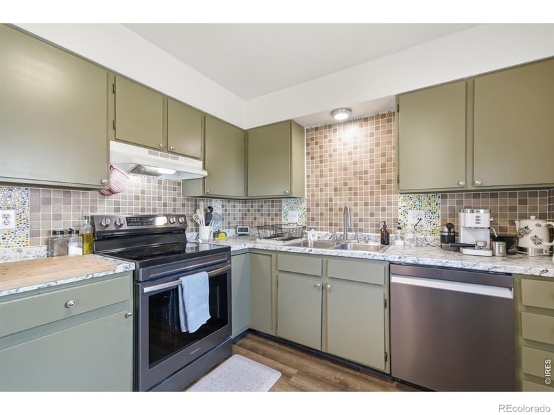8204 Taylor Ct, Fort Collins, CO 80528