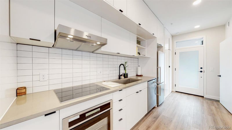 2120 Downing St #208, Denver, CO 80205
