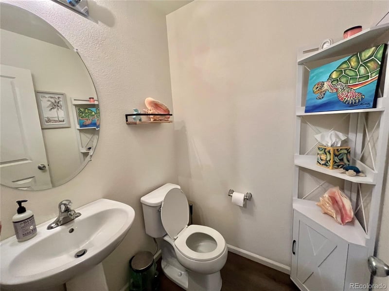 47384 Lilac Ave, Bennett, CO 80102