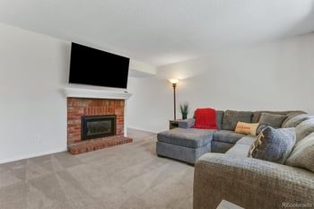 2433 E Fremont Ct, Centennial, CO 80122