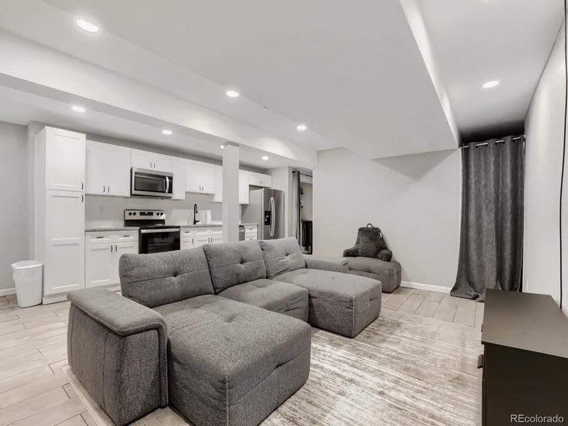 15057 Louisiana Dr #A, Aurora, CO 80012