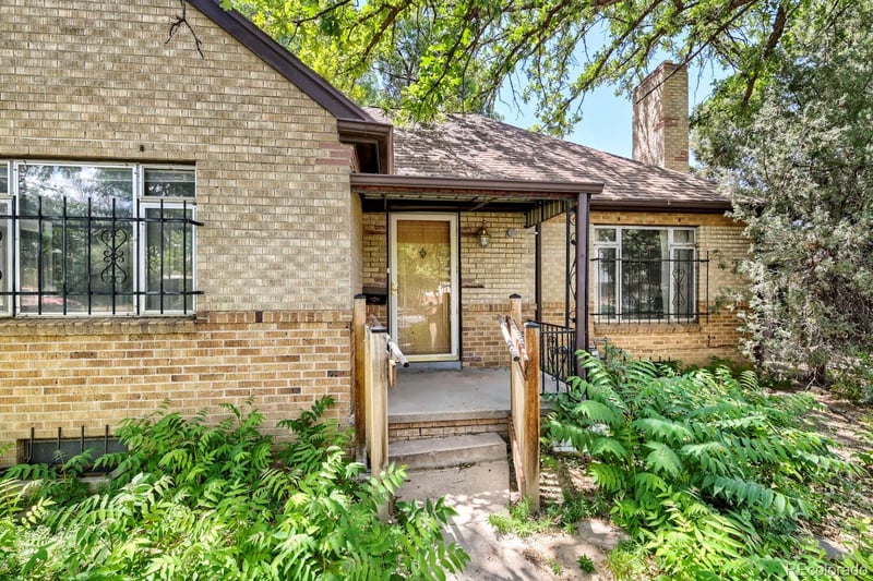 2875 Holly St, Denver, CO 80207
