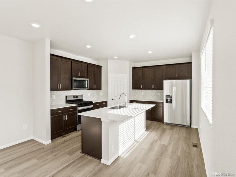 1656 Yampa River Dr, Windsor, CO 80550