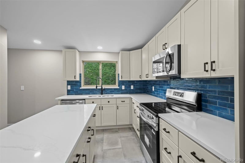 5715 W 5th Ave, Lakewood, CO 80226