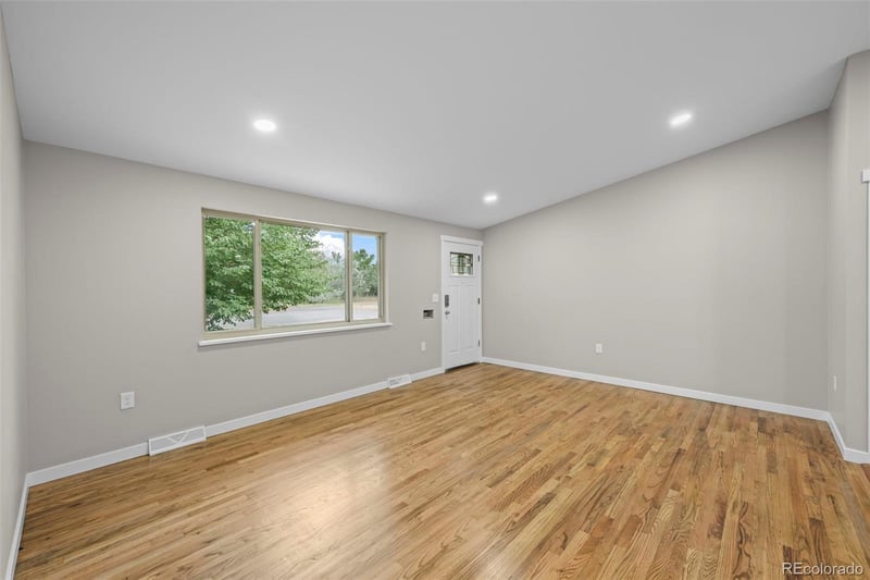 5715 W 5th Ave, Lakewood, CO 80226