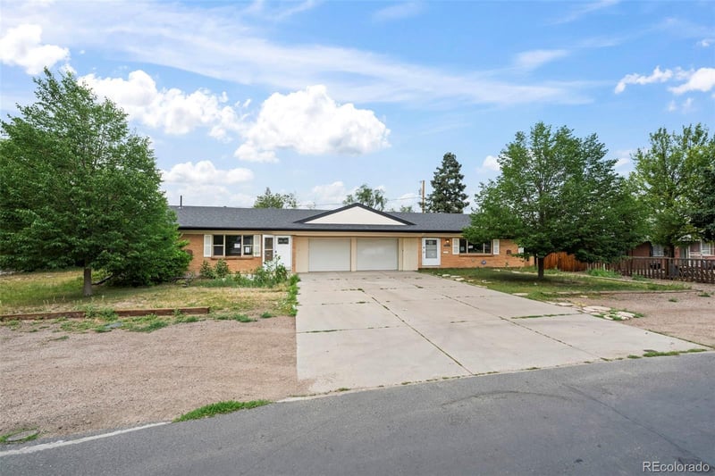 5715 5th Ave, Lakewood, CO 80226