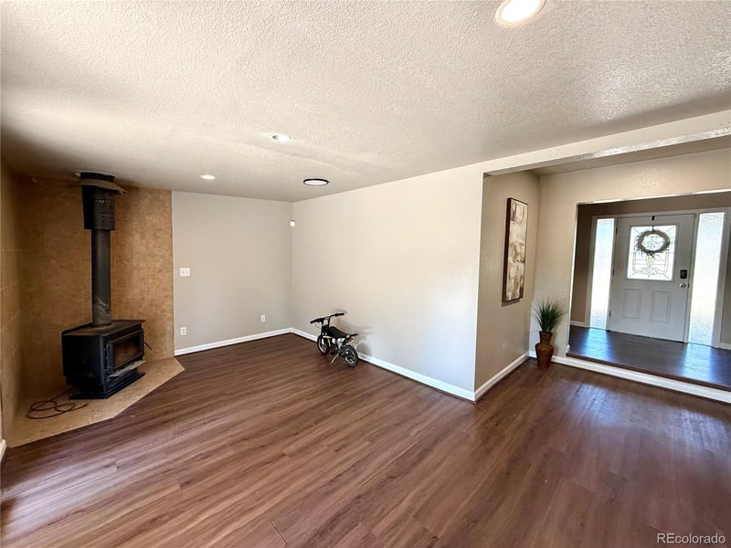 1208 Doyle Pl, Colorado Springs, CO 80915