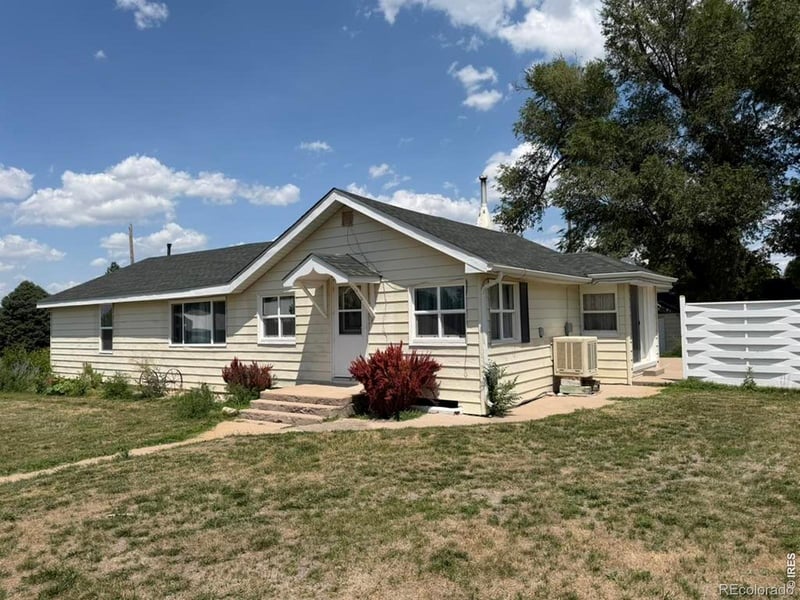 1012 Lincoln St, Wray, CO 80758