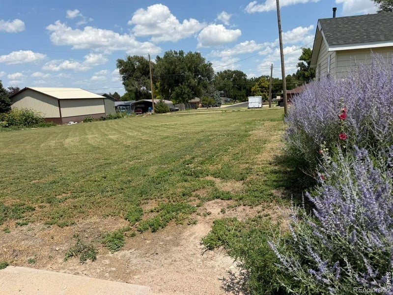 1012 Lincoln St, Wray, CO 80758