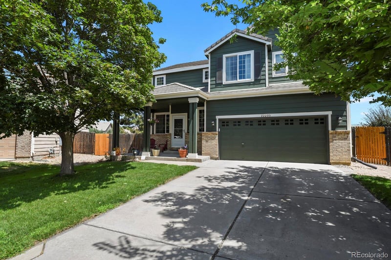 22295 Belleview Ln, Aurora, CO 80015