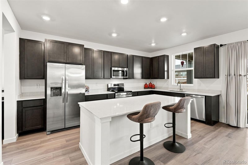 2144 Fultondale Ct, Aurora, CO 80018