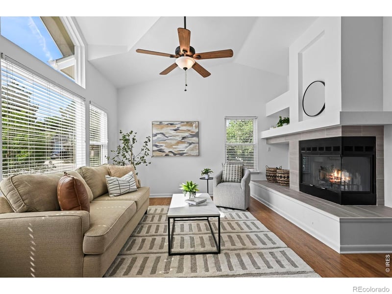 1096 Falcon Ct, Louisville, CO 80027