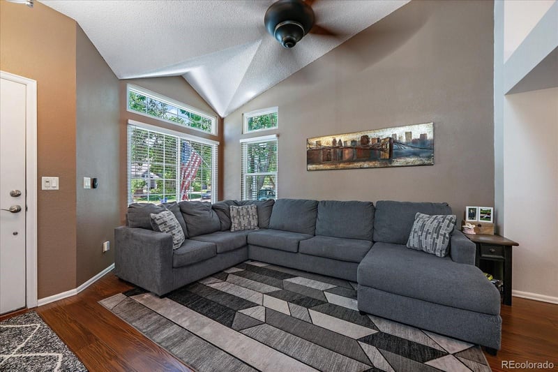 9785 Wedgewood Dr, Littleton, CO 80126