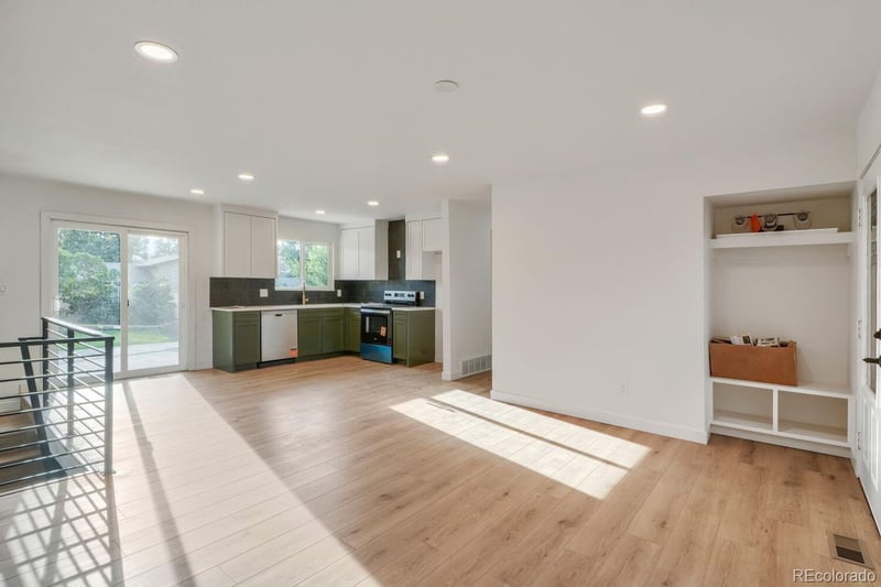 2615 S Laredo Ct, Aurora, CO 80013