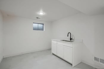 2615 S Laredo Ct, Aurora, CO 80013